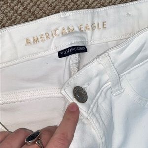 AE Ripped white jeans